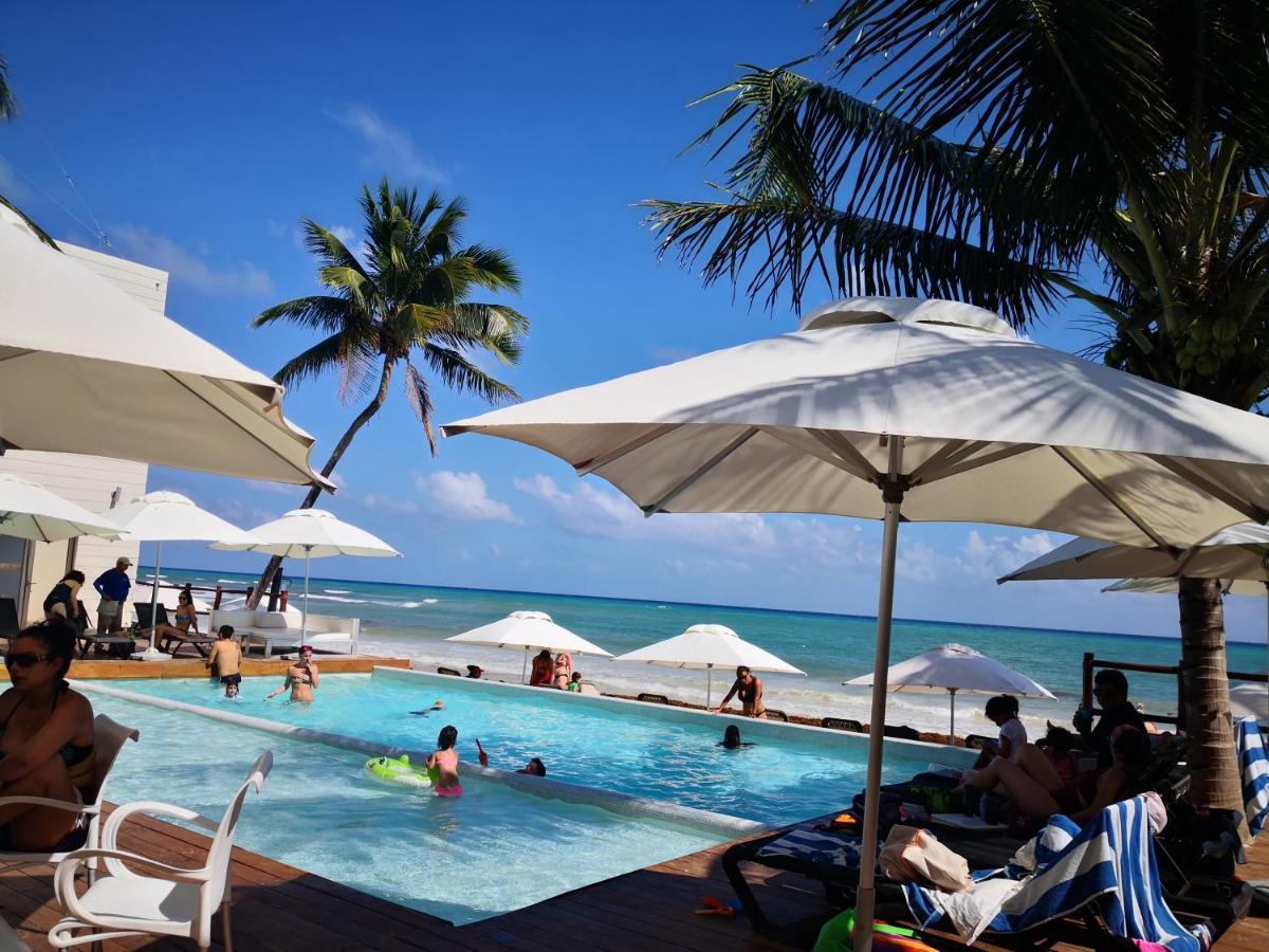 Beachside Corasol El Amanecer De Frida Para 2 Personas Плая дел Кармен Екстериор снимка