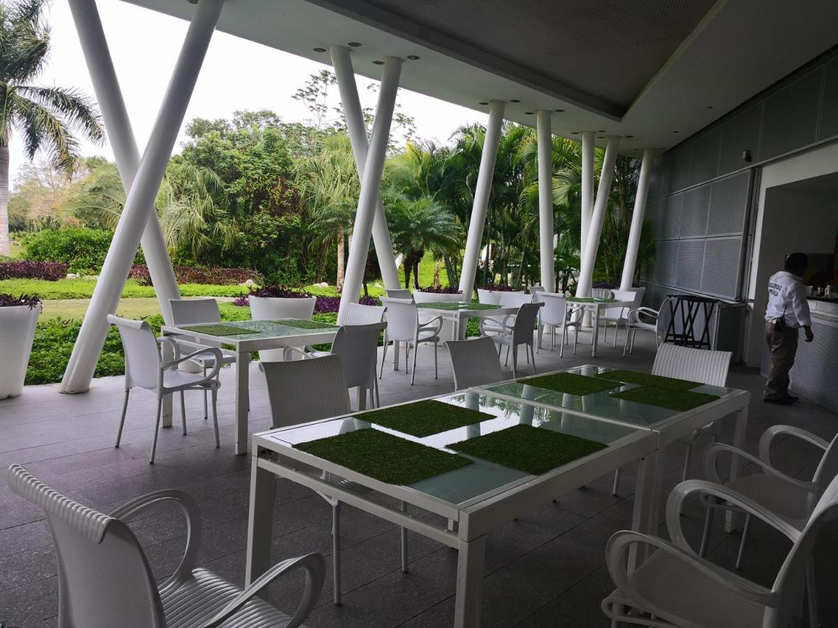 Beachside Corasol El Amanecer De Frida Para 2 Personas Плая дел Кармен Екстериор снимка