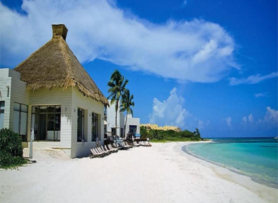 Beachside Corasol El Amanecer De Frida Para 2 Personas Плая дел Кармен Екстериор снимка